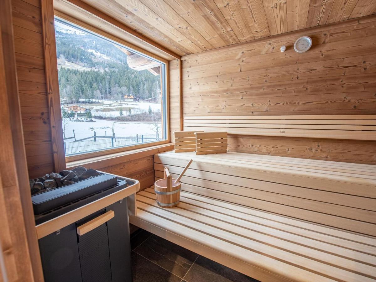 Apartment In Wald Im Pinzgau With A Carport Εξωτερικό φωτογραφία